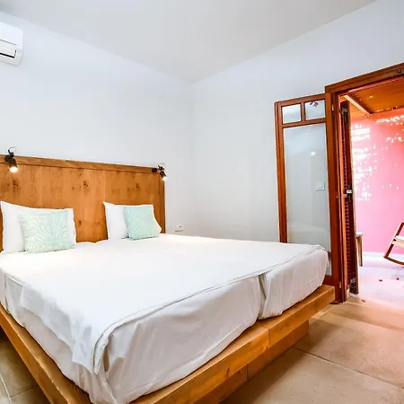 Anais Collection & Hotel 3*