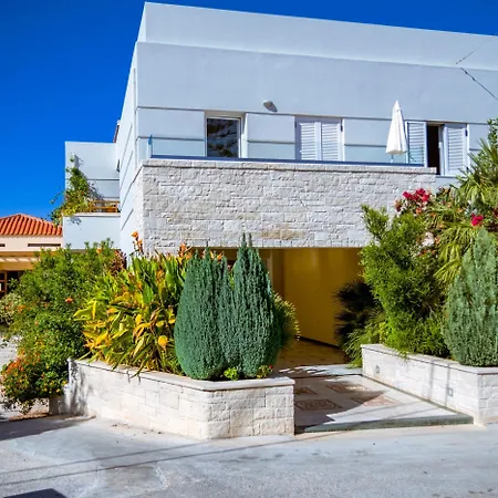 Anais Collection & Hotel 3*