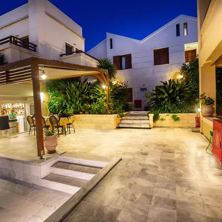 Anais Collection & Hotel 3*
